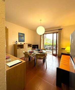 تناول الطعام