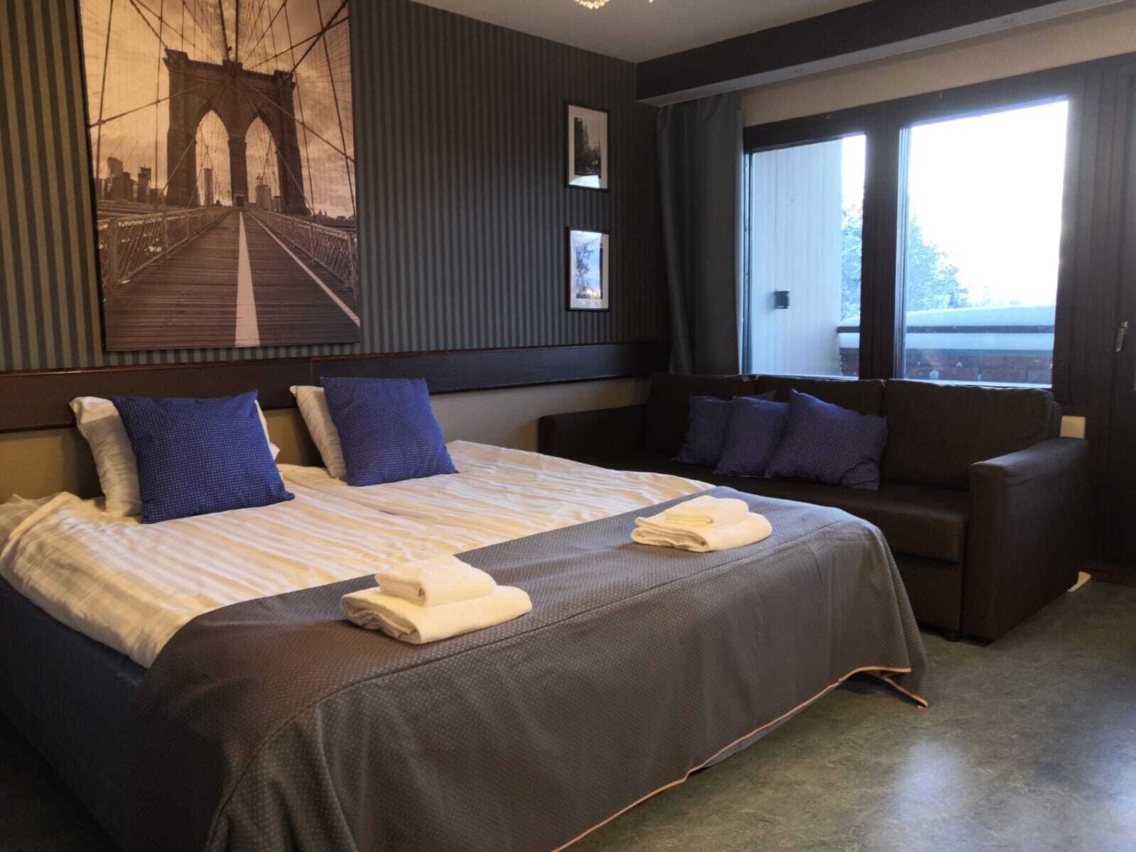 Dobbelt- eller tomannsrom – familie | Individuelt dekorert, individuelt innredet og skrivebord