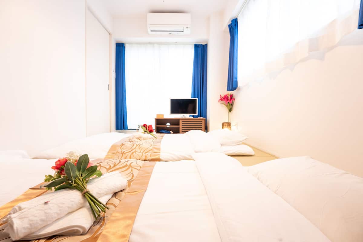 Deluxe Apartment, 2 Bedrooms (GN10) | 2 bedrooms, desk, laptop workspace, blackout drapes