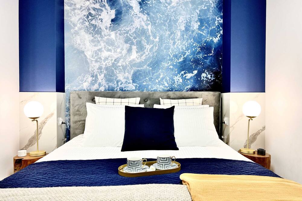 Pearl Apartment