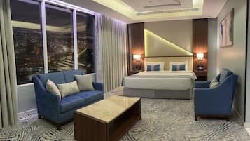In-room safe, soundproofing, free WiFi