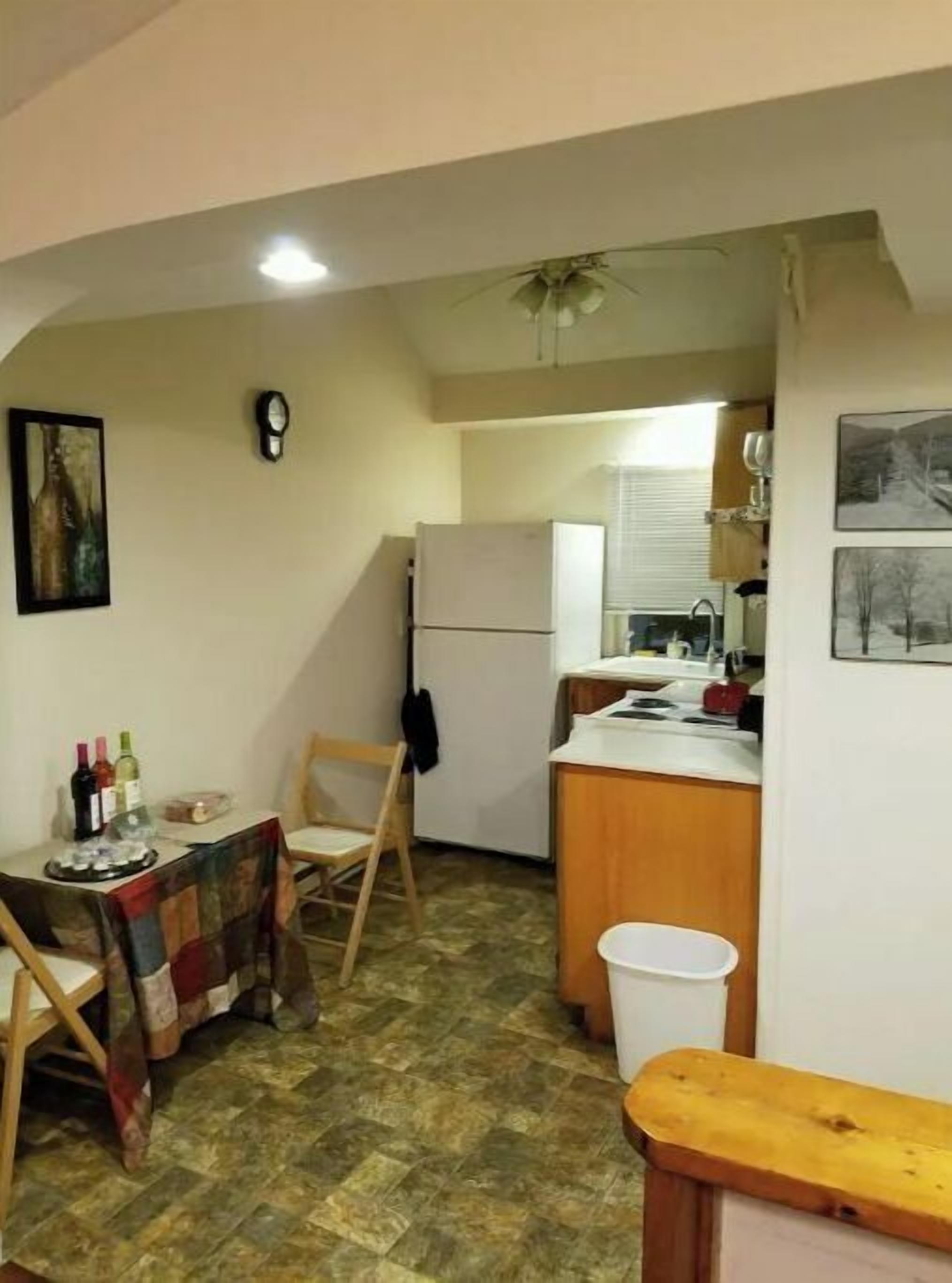 雪櫃、微波爐、焗爐、爐具