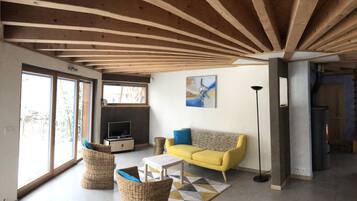 TV, DVD player, books