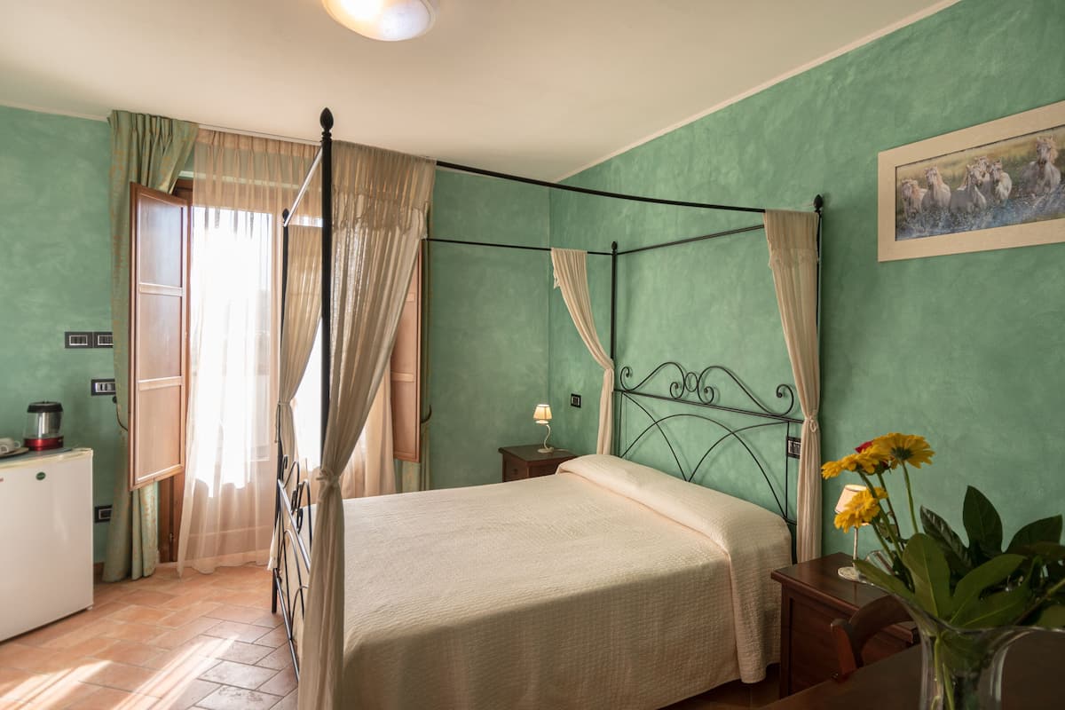 Comfort Room | Individually furnished, desk, laptop workspace, free WiFi
