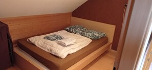 4 habitaciones, cuna de viaje y wifi gratis