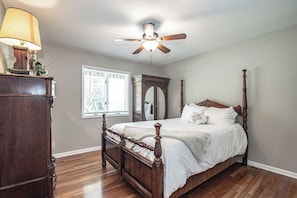3 bedrooms, free WiFi, bed sheets