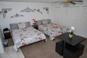 Studio for up to 4 adults and 2 children!