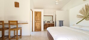 5 chambres, coffres-forts dans les chambres, fer et planche à repasser