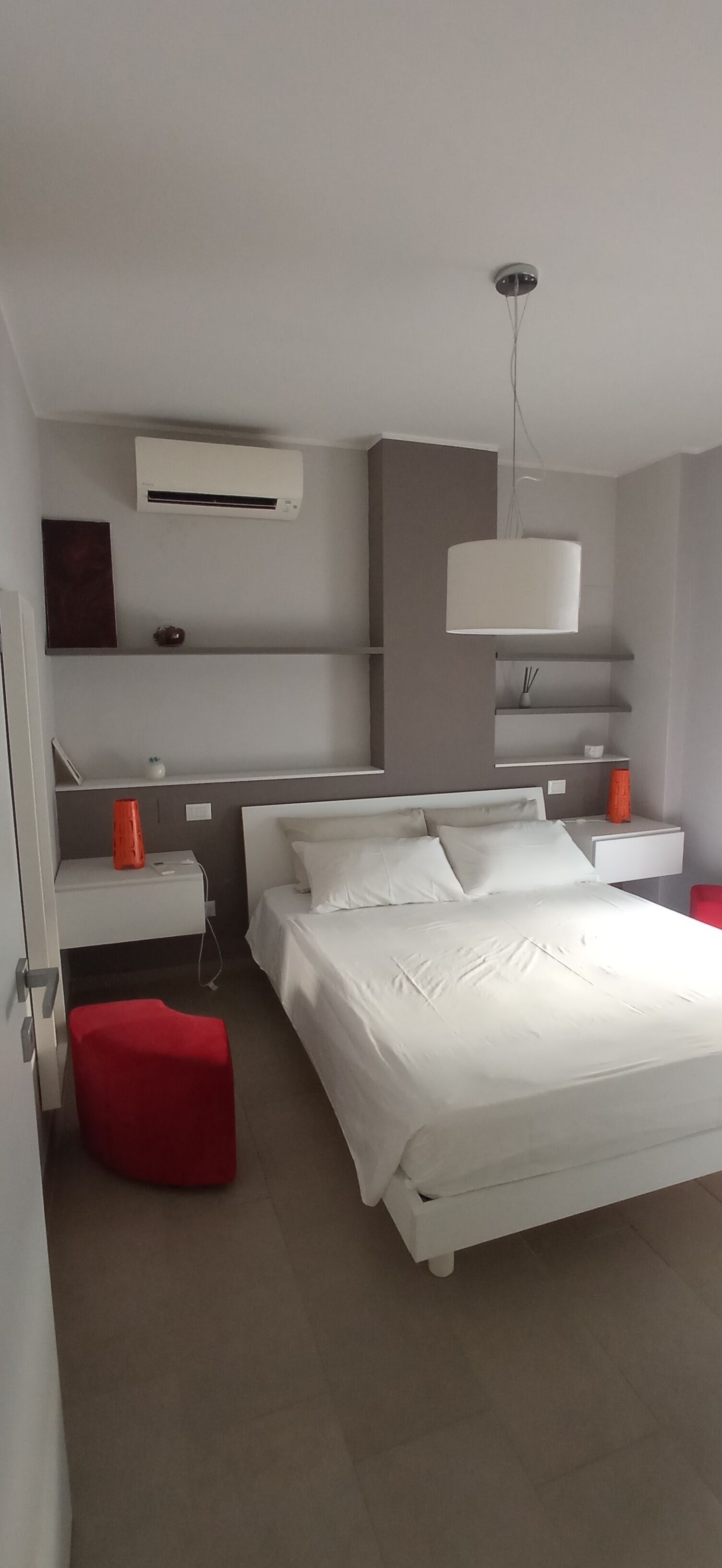 2 camere, culla da viaggio