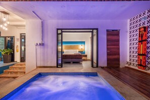 Villa | Private spa tub - Casa Madera Parque Lleras by HOUSY HOST (Medellín)