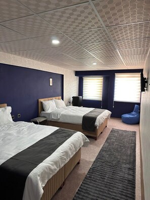 家庭客房, 城市景觀 | 書桌、筆電工作空間、免費無線上網、床單