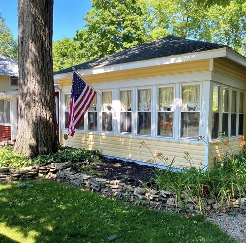 Cheeky Cherry Cottage