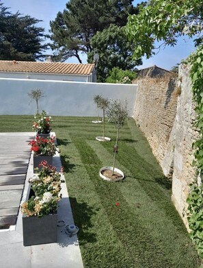 Enceinte de lâhĂ©bergement