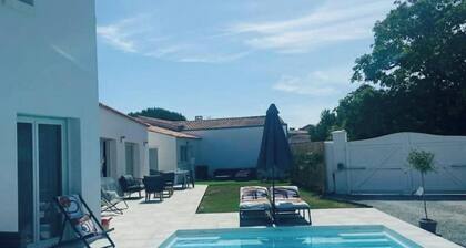 Magnifique Villa d'architecte / piscine chauffée