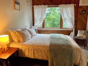 2 Schlafzimmer, Schreibtisch, Bügeleisen/Bügelbrett, kostenloses WLAN