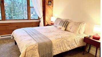 2 bedrooms, desk, iron/ironing board, free WiFi