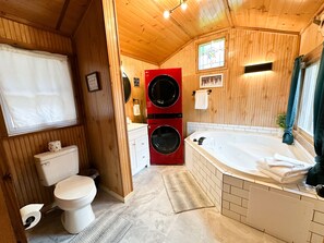 Hair dryer - Mountain Song Log Cabin /Starlink Wifi, Trout Stream🐟, Near I-77 & BR Parkway🌄 (Fancy Gap)