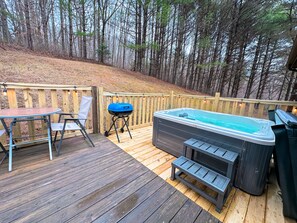 Outdoor dining - Relax @ Mt. Melody Log Cabin. Brand New Hot Tub and Masterbath. by Trout Stream (Fancy Gap)