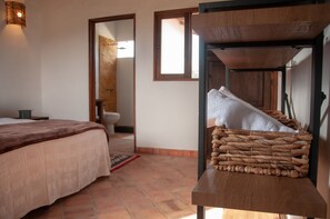 2 bedrooms, premium bedding, pillowtop beds, free WiFi