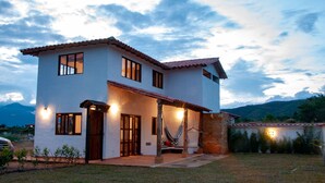 Fachada de la propiedad