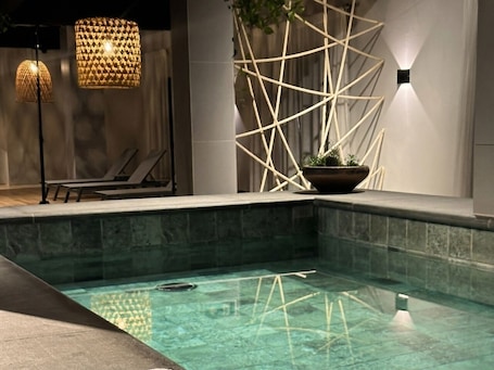 Indoor pool. Kastel Petrópolis