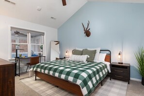 3 chambres, bureau, lit de bébé portatif, accès au Wi-Fi (inclus)