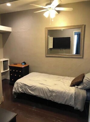 1 多间卧室、记忆海绵床垫、WiFi