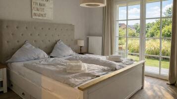 1 chambre, lit parapluie, Wi-Fi gratuit, draps fournis