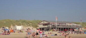 6 pers. Apartment, 3 sep. Sleeping room, 300 m v. Beach, constantly modernized and clean 