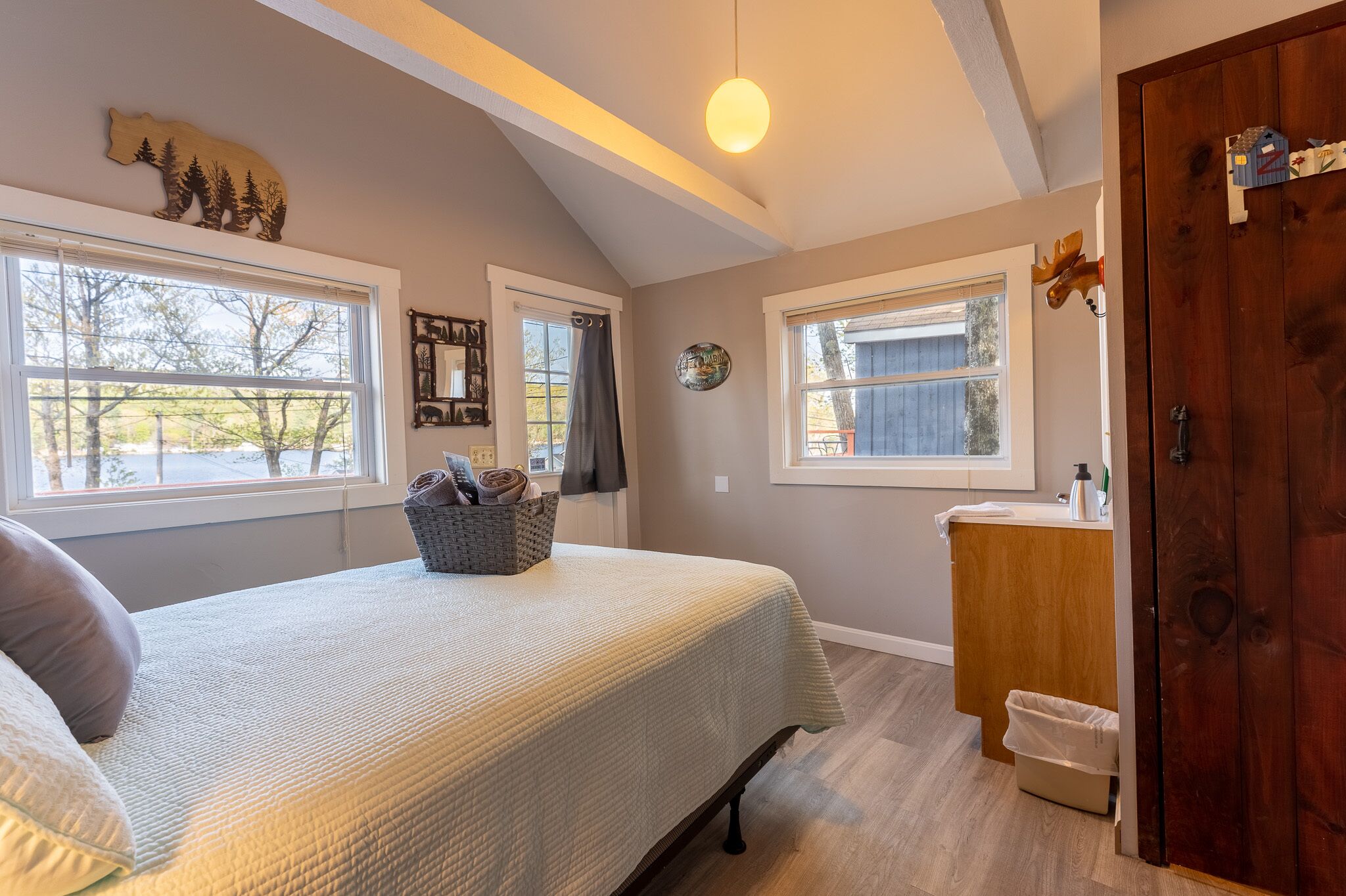 11 chambres, Wi-Fi gratuit, draps fournis