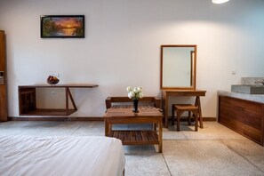 Free WiFi - Lucky Courtyard Boutique Pool Villa (Siem Reap)