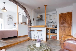 1 soverom, reiseseng for barn, wi-fi (inkludert) og sengetøy