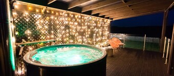 Stunningly Refurbished 1 bed Home on the N/e Coast