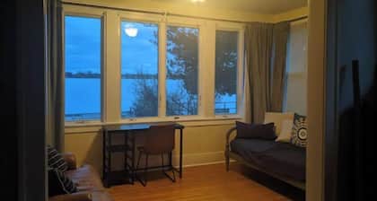 The Harbor House - Entire 1st Floor Waterfront