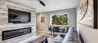 CONDO 6-Chic Downtown Condo in Sister Bay.