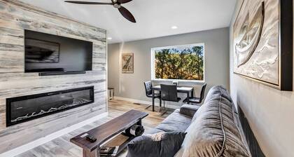 CONDO 5-Sister Bay Gem-Steps to the Beach