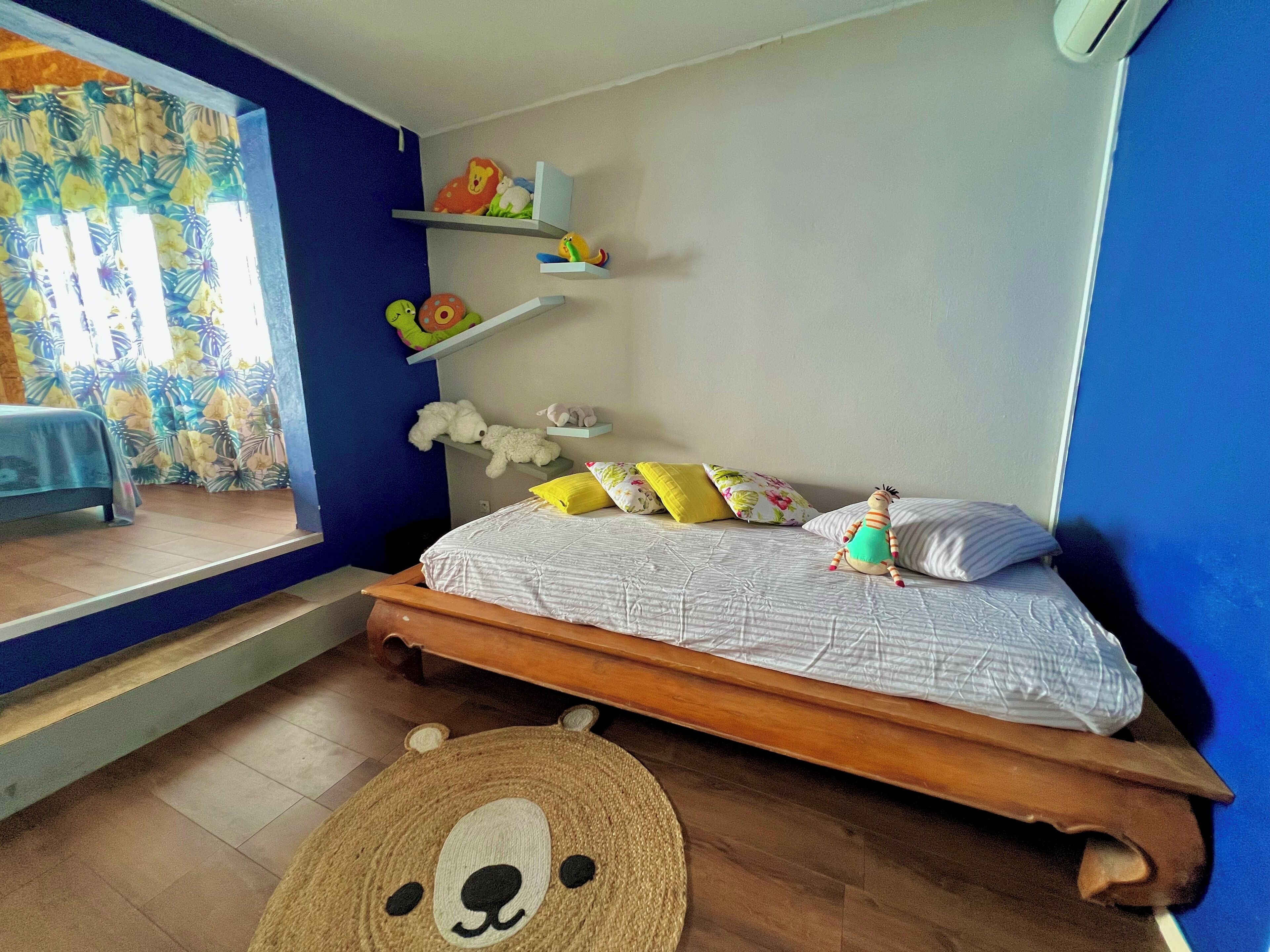 5 chambres, fer et planche à repasser, lit parapluie, Wi-Fi gratuit