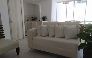 Basic House | Living area