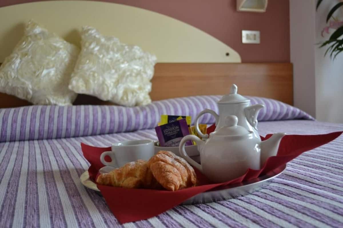 In-room safe, desk, free WiFi, bed sheets
