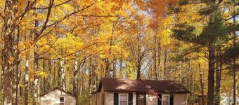 Cozy cabin, private 10 acres close to atv trail & lake