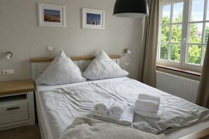 1 Schlafzimmer, Reisekinderbett, kostenloses WLAN, Bettwäsche