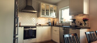 Spacious house close to the sea for the extended family