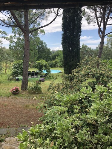 A cottage in the middle of the countryside just a stone's throw from the center of Florence<br>