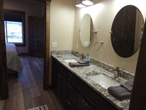Combined shower/bathtub, hair dryer, towels, soap