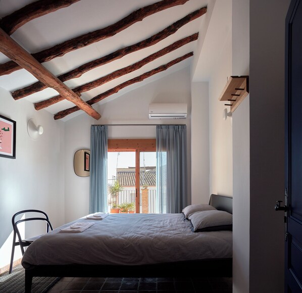 5 bedrooms, WiFi