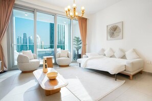 4 chambres, fer et planche à repasser, Wi-Fi, draps fournis