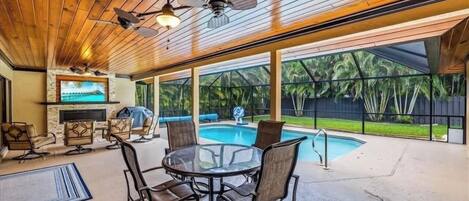Outdoor pool, a heated pool