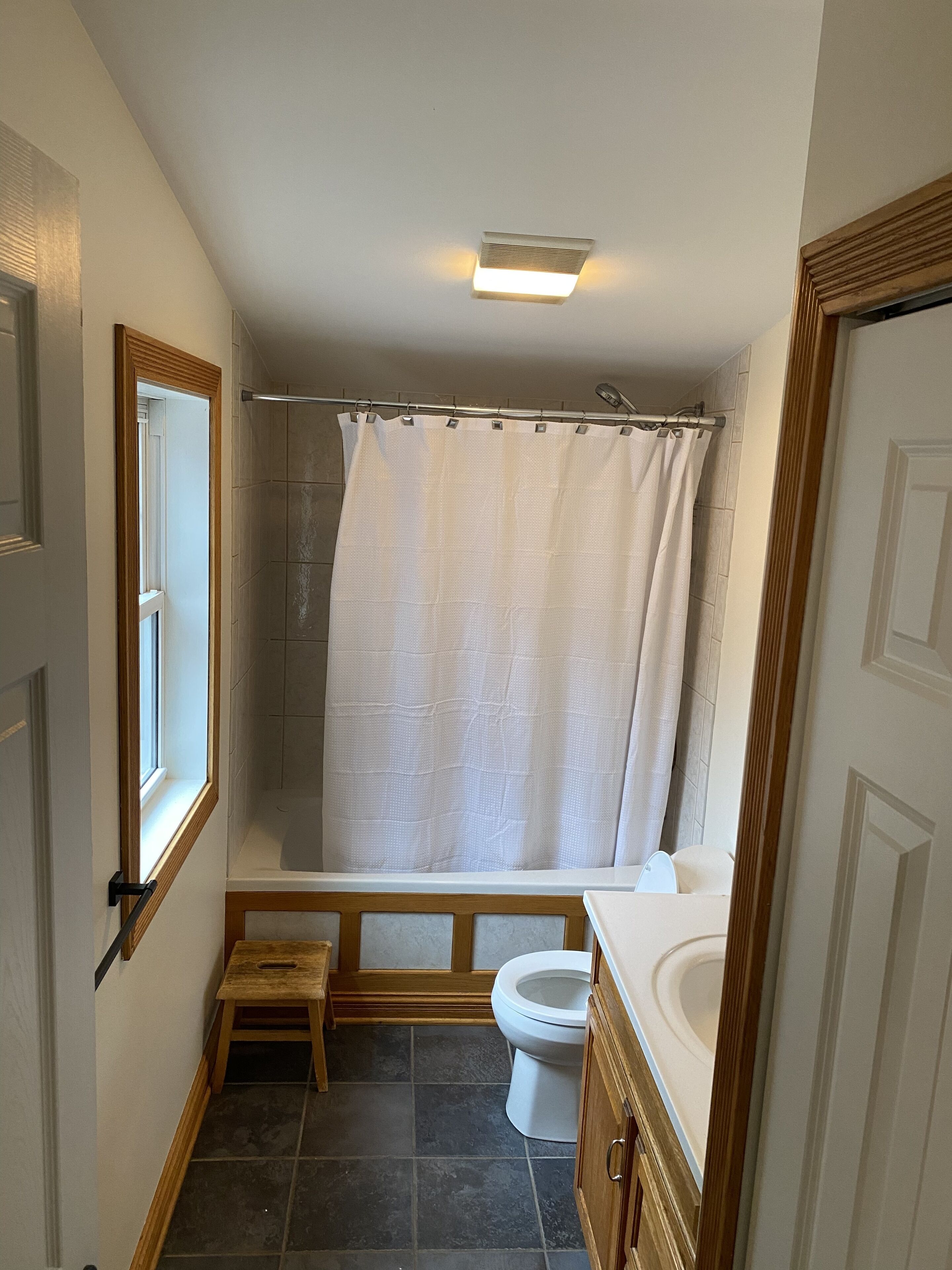 Jetted tub, hair dryer, towels, soap