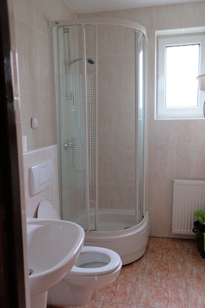 Douche, papier toilette