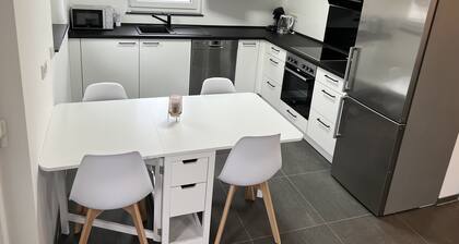 Apartment with 55sqm - 10 minutes from Lake Losheim - quiet location